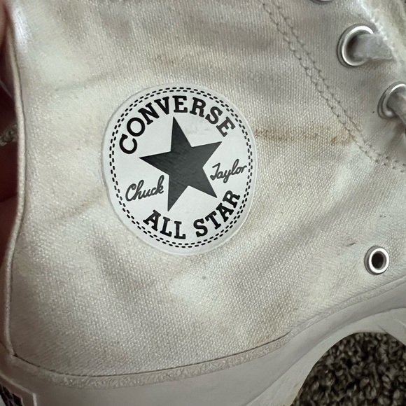 White Converse All Star Chuck Taylor Lugged 2.0 - Picture 3 of 8